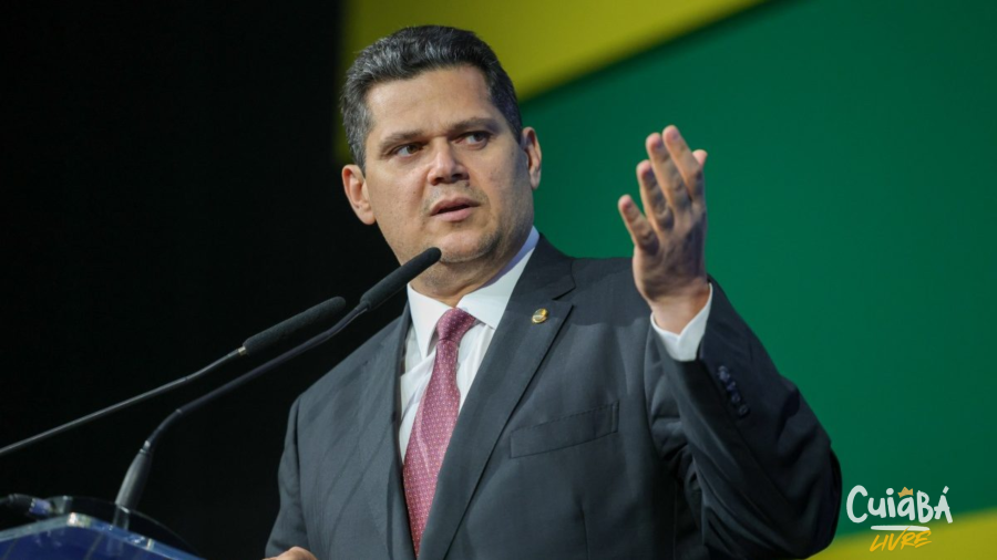 Alcolumbre alerta para “agressão permanente” entre instituições e critica clima político no país