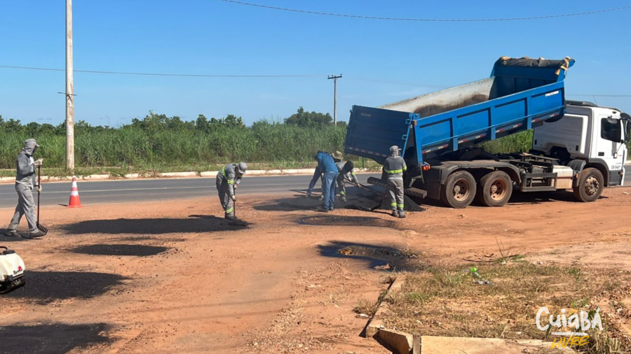 Mutirão da Prefeitura melhora ruas nos bairros Altos do Parque e moradores celebram avanços em Cuiabá