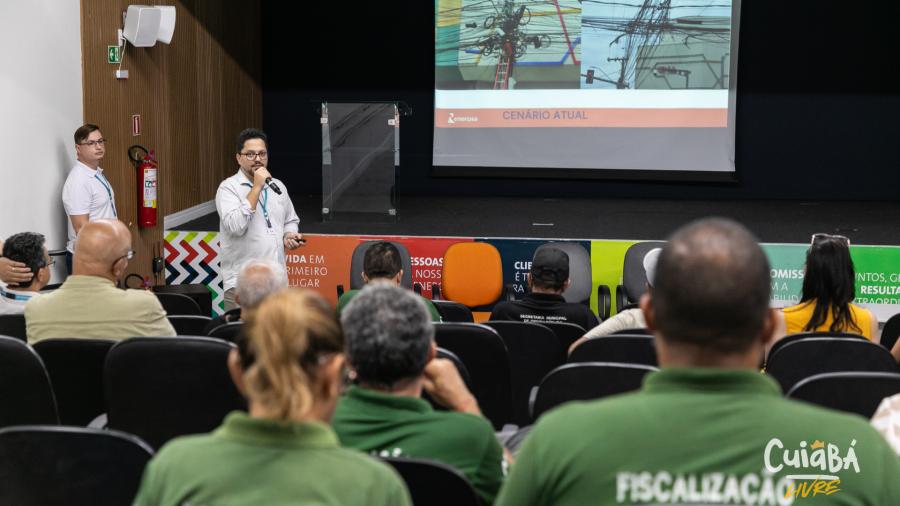 Prefeitura intensifica fiscalização e já remove mais de 10 toneladas de fios irregulares em Cuiabá