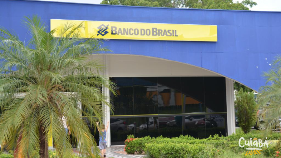 Governo de Mato Grosso paga salários de abril nesta quarta-feira (29) e injeta R$ 776,9 milhões na economia