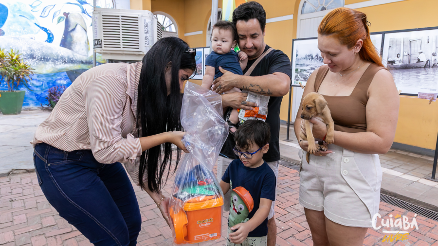 Feira de adoção da Bem Estar Animal garante novos lares para pets resgatados em Cuiabá