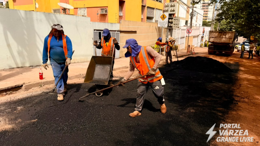 Prefeitura intensifica obras de infraestrutura com tapa-buracos, drenagem e pavimentação em diversos bairros de Cuiabá